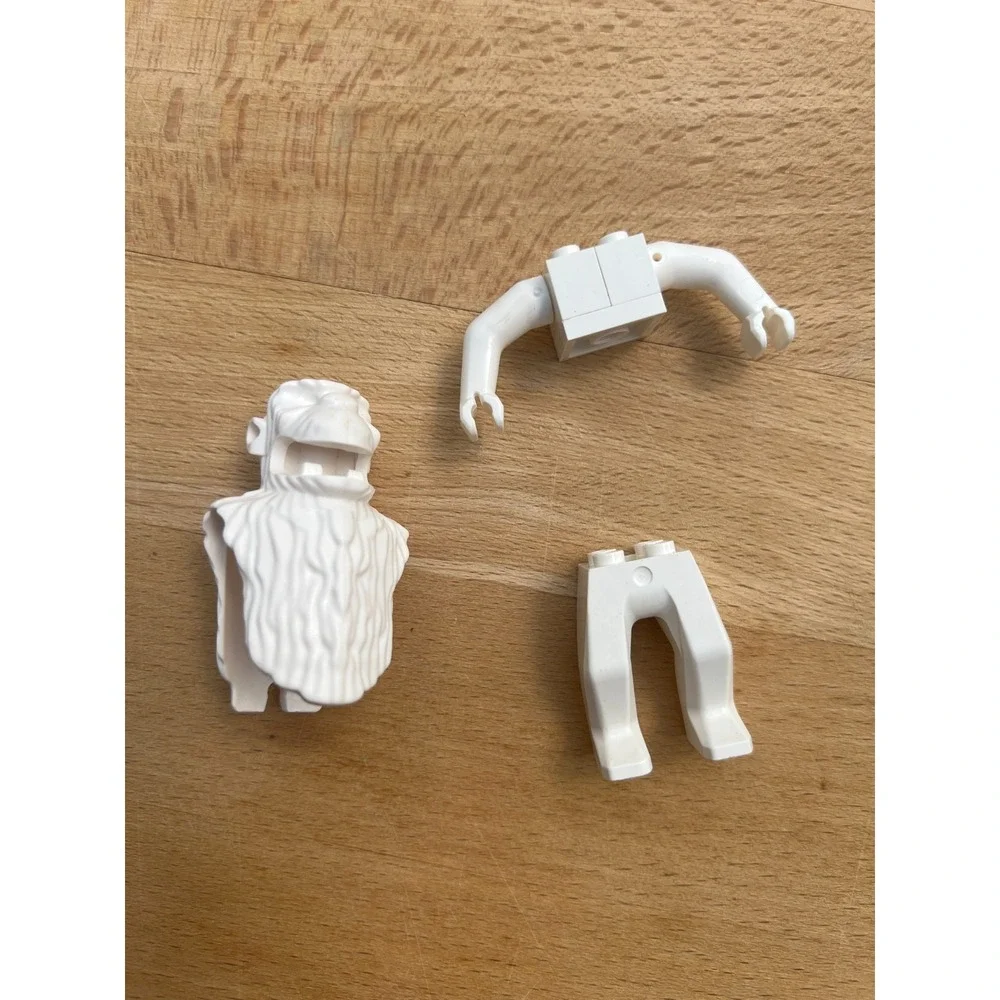 LEGO White Yeti Monster Figure Wampa Style Bigfoot Creature Rare